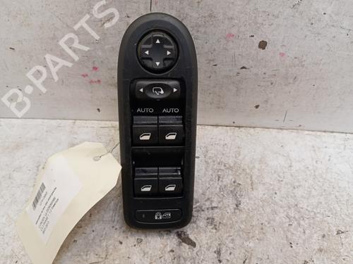 Used Left front window switch Left front window switch CITROËN C3 II (SC_) 1.2 VTi 82 (82 hp) 36572596 36572596