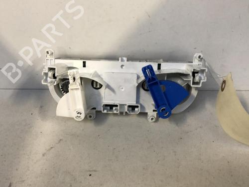 climate-control-renault-clio-iv-bh_-2012-2013-2014-2015-2016-2017-2018-2019-2020-2021-34320649 main image