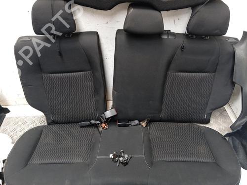 Sæde Bagtil Sæde Bagtil PEUGEOT 208 I (CA_, CC_) 1.6 HDi / BlueHDi 75 (75 hp) 39929016 39929016