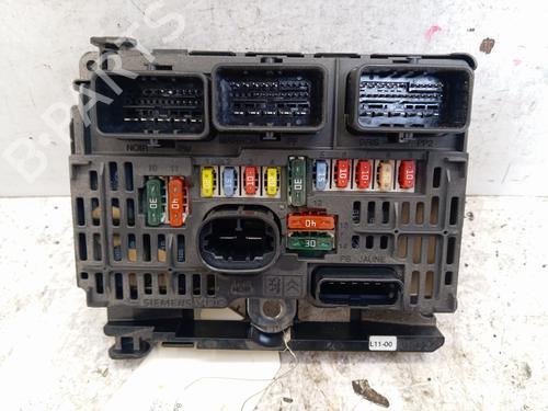 Used Fuse box Fuse box CITROËN C4 Coupe (LA_) 1.6 HDi (90 hp) 36472603 36472603