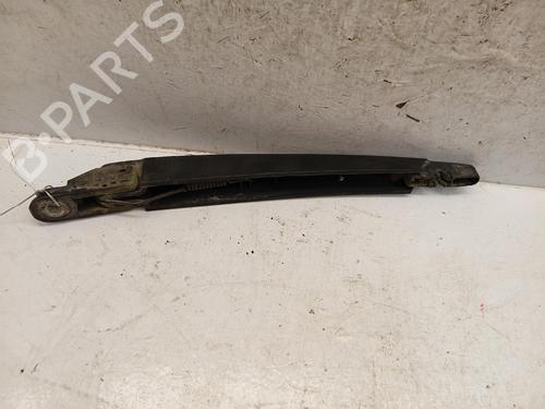 Used Rear windshield wiper arm Rear windshield wiper arm RENAULT CLIO II (BB_, CB_) 1.2 (BB0A, BB0F, BB10, BB1K, BB28, BB2D, BB2H, CB0A,... (58 hp) 40032710 40032710