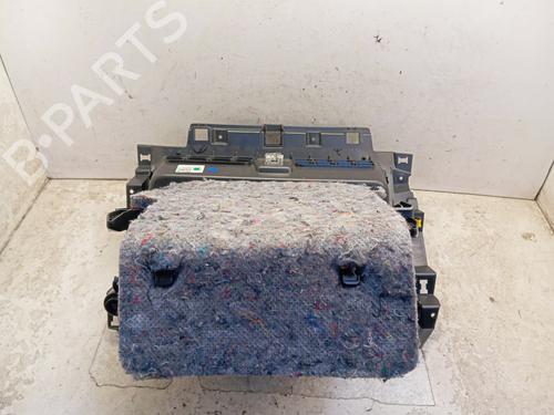 Vano posta oggetti Vano posta oggetti RENAULT CAPTUR II (HF_) Blue dCi 95 (HFAF) (95 hp) 37077690 37077690