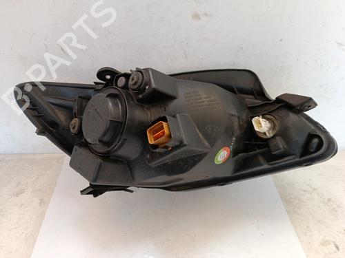 Optica esquerda Optica esquerda HYUNDAI GETZ (TB) 1.1 (67 hp) 35808469 35808469