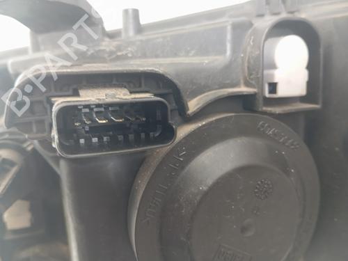 right-headlight-dacia-sandero-ii-2012-39081049 main image