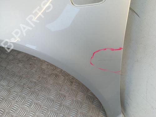 Używane Błotnik przedni lewy Błotnik przedni lewy VW BORA I (1J2) 1.9 TDI (90 hp) 37529205 37529205