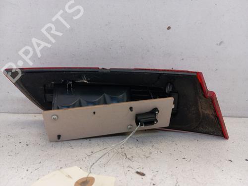 Farolim direito pára-choques traseiro Farolim direito pára-choques traseiro JAGUAR XF I (X250) 2.7 D (207 hp) 34322273 34322273