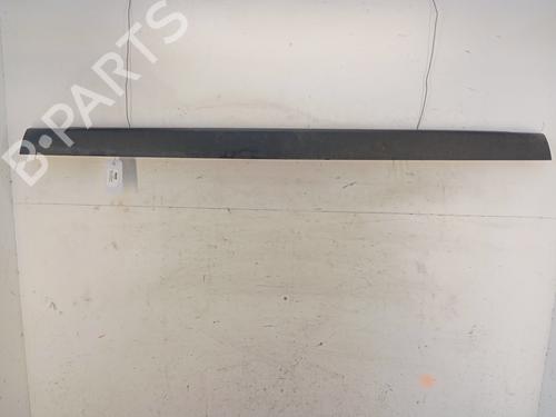 Faldon derecho Faldon derecho PEUGEOT 3008 I MPV (0U_) 1.6 HDi (114 hp) 36472356 36472356