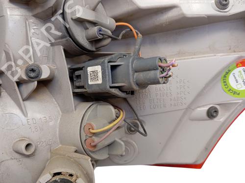 left-taillight-ford-focus-iii-turnier-2010-2011-2012-2013-2014-2015-2016-2017-2018-2019-2020-34329842 main image