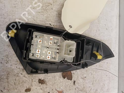 Used Left front window switch Left front window switch 39213774 39213774