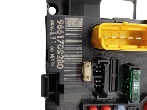 Used Fuse box Fuse box PEUGEOT 307 SW (3H) [2002-2009] 34328422 34328422