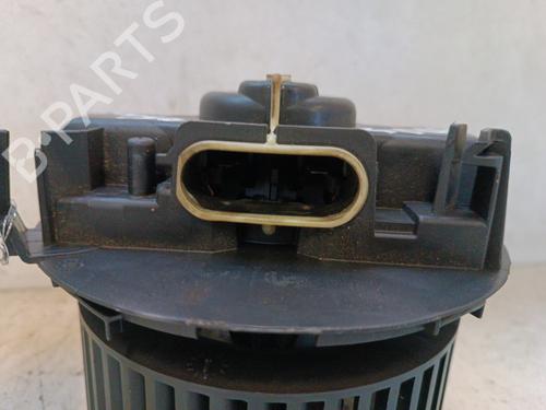 Used Heater blower motor Heater blower motor RENAULT MODUS / GRAND MODUS (F/JP0_) 1.2 (103 hp) 34323153 34323153