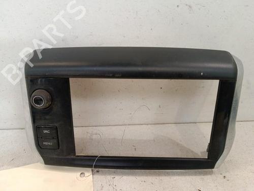 switch-peugeot-2008-i-cu_-2013-34321841 main image