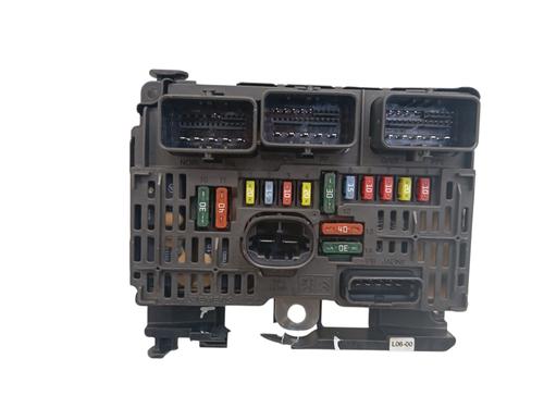 Fuse box CITROËN C5 II Break (RE_) 1.6 HDi (RE9HZC, RE9HYB) | BP35810076E1 - Image 3