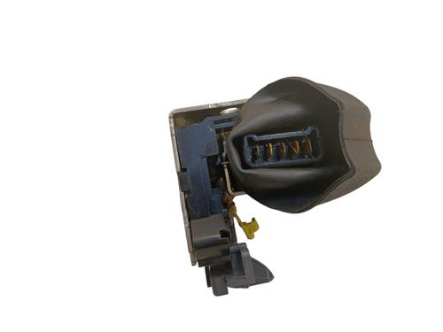 front-left-lock-dacia-sandero-2008-36472031 main image