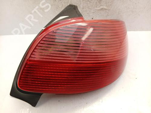 Used Right taillight Right taillight PEUGEOT 206 Hatchback (2A/C) 1.1 i (60 hp) 40032722 40032722