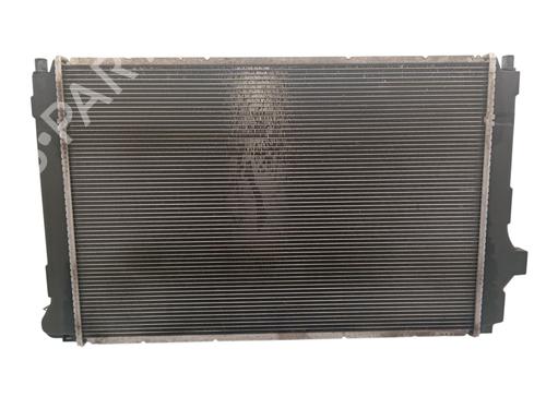 Used Water radiator Water radiator TOYOTA YARIS (_P13_) 1.5 Hybrid (NHP130_, NHP130) (101 hp) 34327449 34327449