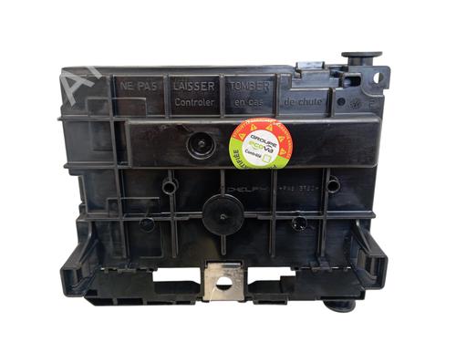 Used Fuse box Fuse box 36472742 36472742