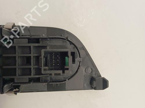 Used Left front window switch Left front window switch PEUGEOT 2008 II (UD_, US_, UY_, UJ_, UR_, UC_) [2019-2026] 34327197 34327197