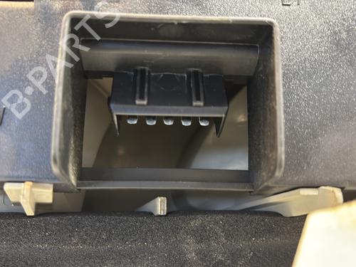 Venstre baglygte Venstre baglygte FORD FIESTA III (GFJ) [1989-1997] 34324796 34324796