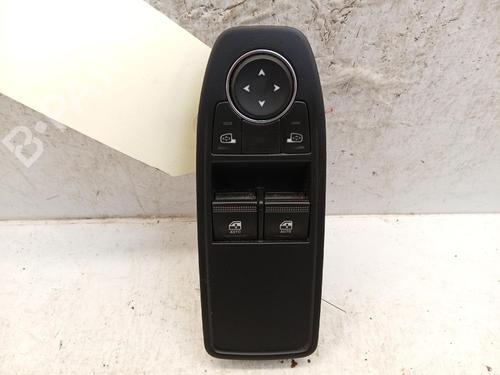left-front-window-switch-renault-clio-v-b7_-2019-40348459 main image