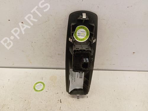 Used Right front window switch Right front window switch RENAULT MEGANE III Grandtour (KZ0/1) 1.9 dCi (KZ0J, KZ0N, KZ1S) (131 hp) 34326458 34326458