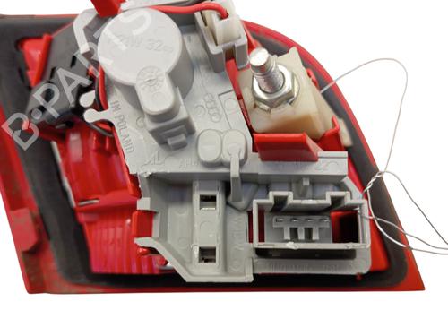 Højre baglygte bagklap Højre baglygte bagklap AUDI A3 Sportback (8PA) 1.6 TDI (105 hp) 34329473 34329473