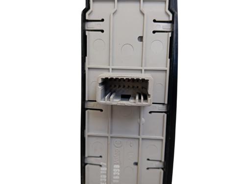 left-front-window-switch-renault-megane-iii-hatchback-bz01_-b3_-2008-36473157 main image