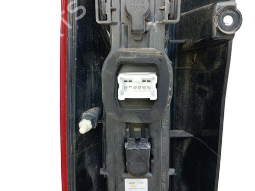 Used Right taillight Right taillight 37077579 37077579