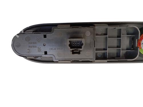 Used Left front window switch Left front window switch PEUGEOT 307 (3A/C) 1.6 HDi (90 hp) 36471702 36471702