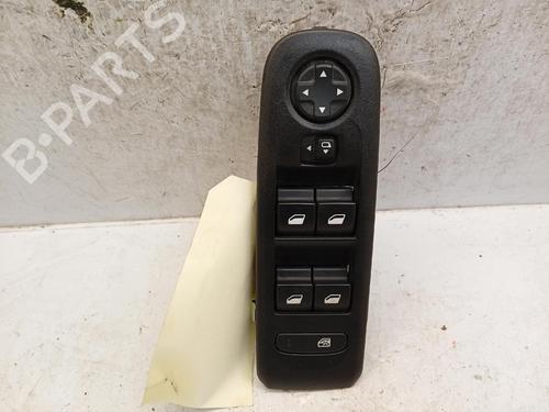 left-front-window-switch-citroen-berlingo-er_-ec_-2018-40116675 main image