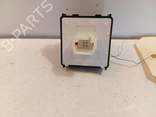 Used Left front window switch Left front window switch CITROËN C3 III (SX) 1.5 BlueHDi 100 (SXYHYP, SXYHTU) (102 hp) 34325375 34325375