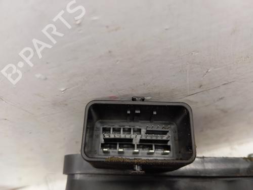 Used Electric handbrake Electric handbrake PEUGEOT 5008 (0U_, 0E_) 1.6 HDi (112 hp) 34328758 34328758