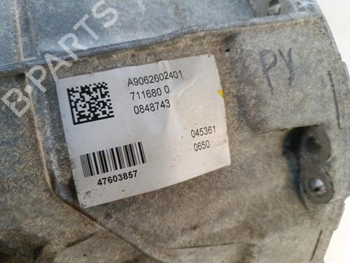 Used Gearbox Gearbox MERCEDES-BENZ SPRINTER 3,5-t Van (B906) [2006-2020] 34325418 34325418