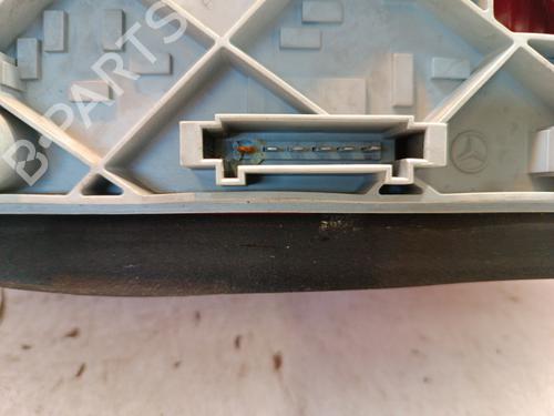 Used Right taillight Right taillight MERCEDES-BENZ C-CLASS (W203) C 270 CDI (203.016) (170 hp) 34325929 34325929