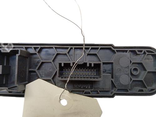 Used Left front window switch Left front window switch RENAULT SCÉNIC IV (J9_) 1.7 Blue dCi 120 (J9A7, J9A8) (120 hp) 34327705 34327705