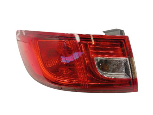 Used Left taillight Left taillight RENAULT CLIO IV (BH_) 1.5 dCi 75 (75 hp) 34327963 34327963