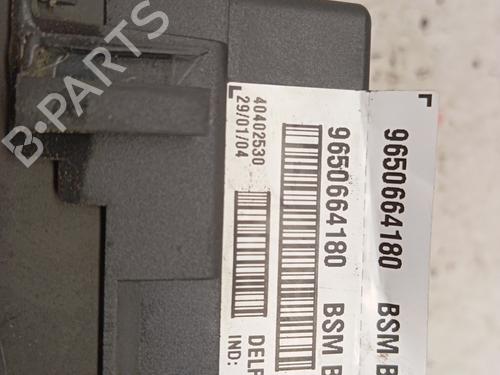 Used Fuse box Fuse box PEUGEOT 307 (3A/C) 1.4 16V (88 hp) 34328900 34328900