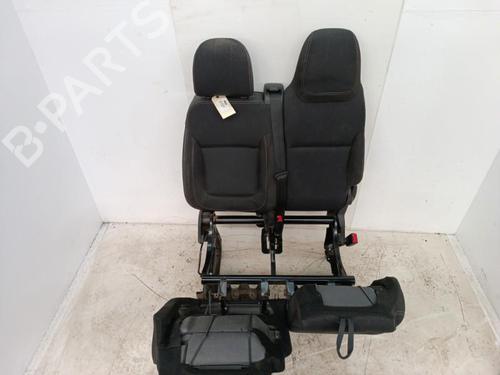 right-front-seat-renault-trafic-iii-van-fg_-2014-34321275 main image