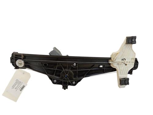 Rudehejsemekanisme Højre bagtil Rudehejsemekanisme Højre bagtil PEUGEOT 5008 II (MC_, MJ_, MR_, M4_) 1.5 BlueHDi 130 (MCYHZJ, MCYHZR, MCYHZX) (131 hp) 34329784 34329784