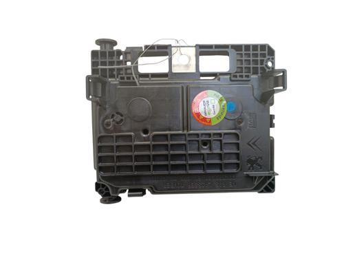Used Fuse box Fuse box 36471647 36471647