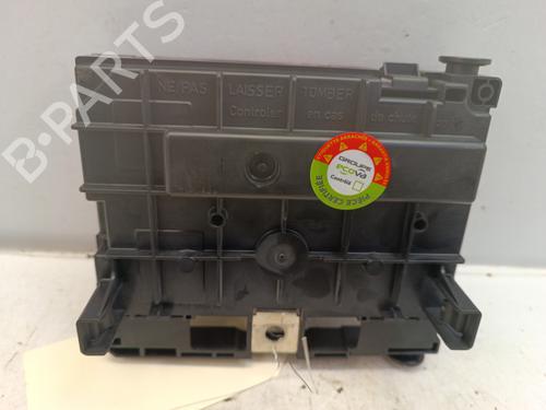 Used Fuse box Fuse box 38678090 38678090