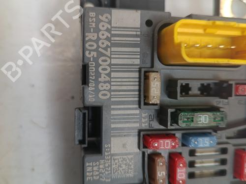 Fuse box CITROËN C4 I (LC_) 1.6 HDi | BP37738237E1 - Image 3