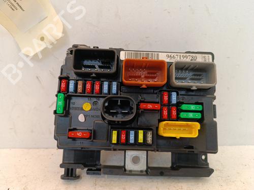 Used Fuse box Fuse box CITROËN C3 II (SC_) 1.4 HDi 70 (SC8HZC, SC8HR0, SC8HP4) (68 hp) 34323492 34323492