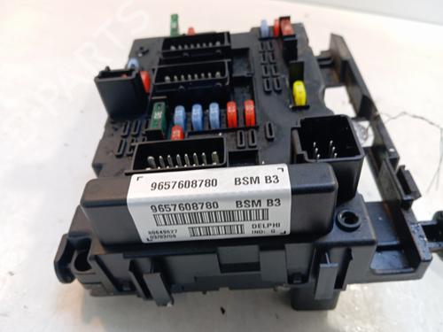 Used Fuse box Fuse box PEUGEOT 206 Hatchback (2A/C) [1998-2012] 34325427 34325427