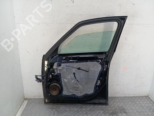 Used Right front door Right front door 39213609 39213609