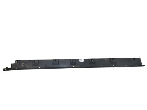 Used Right sideskirt Right sideskirt 37738120 37738120
