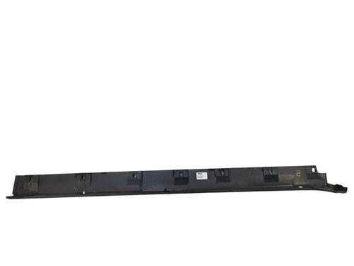 Used Left sideskirt Left sideskirt 37738121 37738121