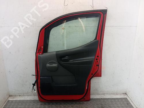 right-front-door-nissan-nv200-van-2010-39969354 main image