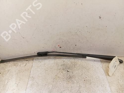 Used Front windshield wiper arm Front windshield wiper arm 37077578 37077578