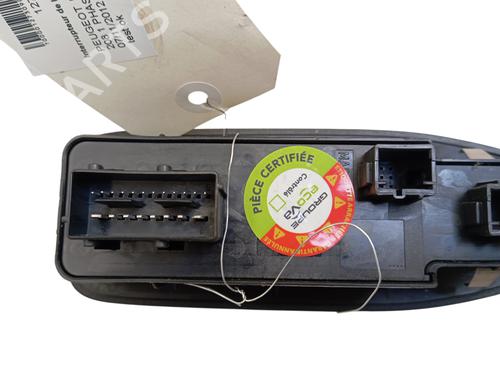 Used Right rear window switch Right rear window switch PEUGEOT 208 I (CA_, CC_) 1.6 VTi (120 hp) 36473008 36473008